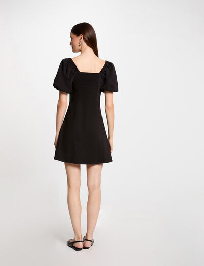 Robe courte ajustée col bardot noir femme