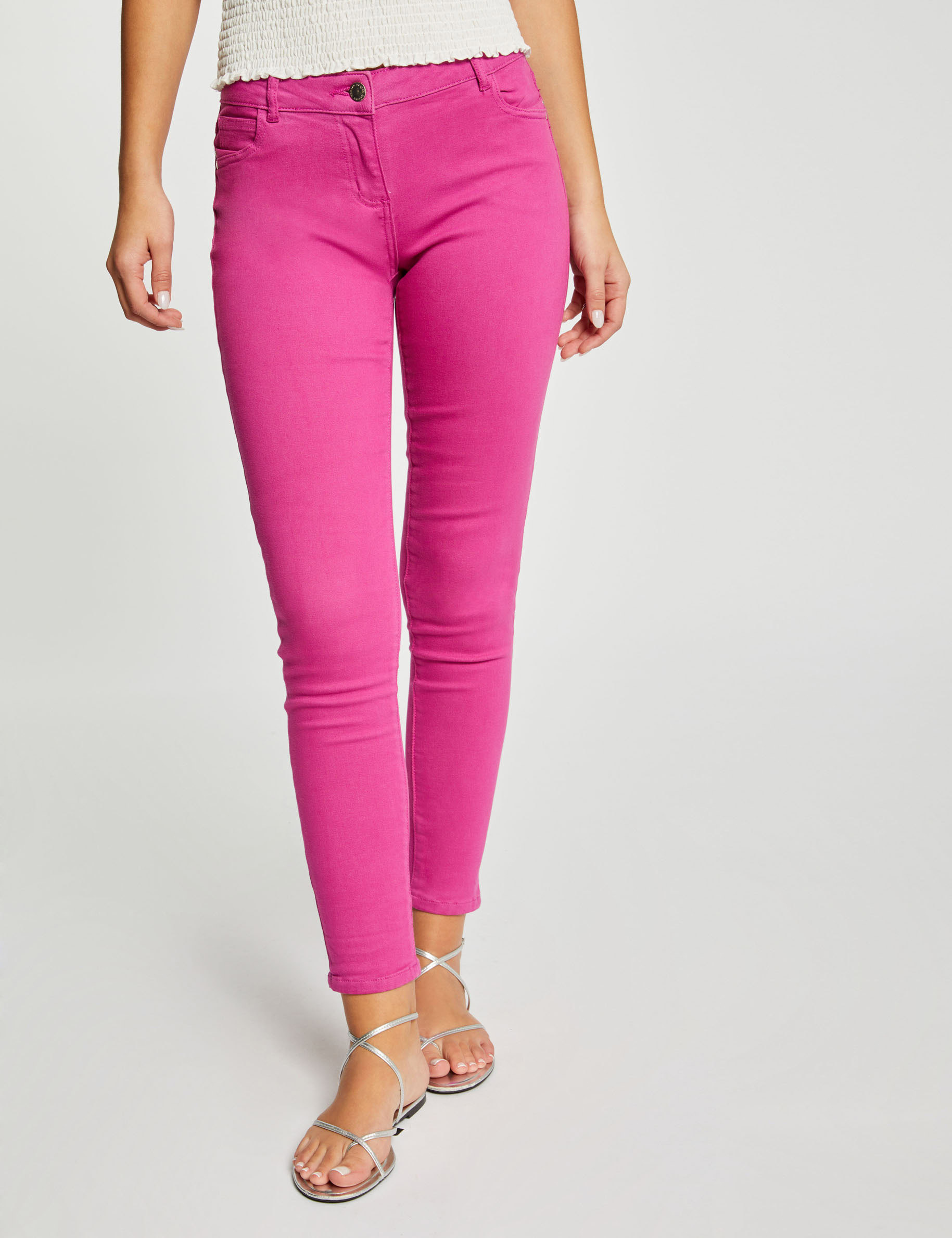 Skinny jeans met lage taille donkerroze vrouw