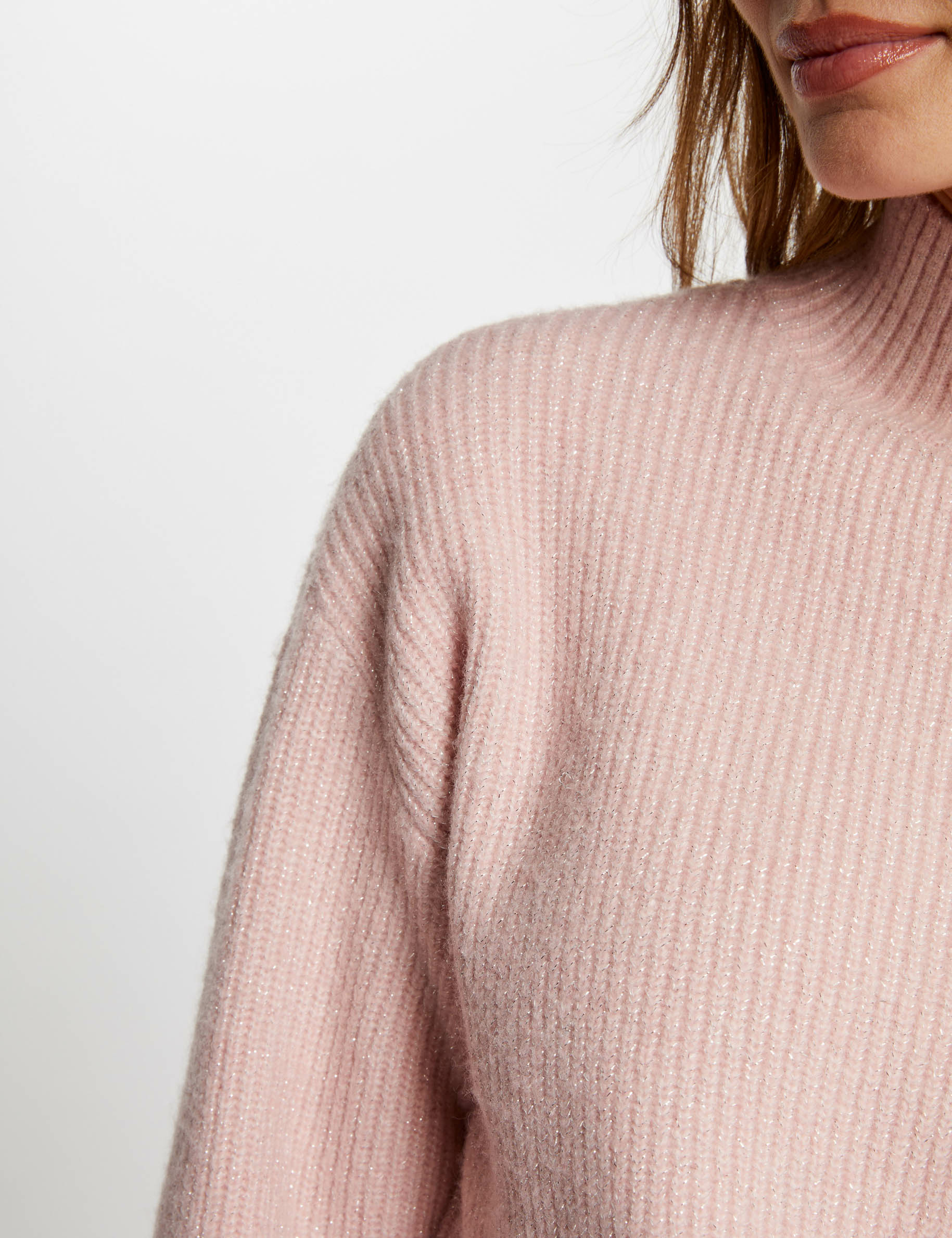 Pull manches longues avec boutons rose clair femme