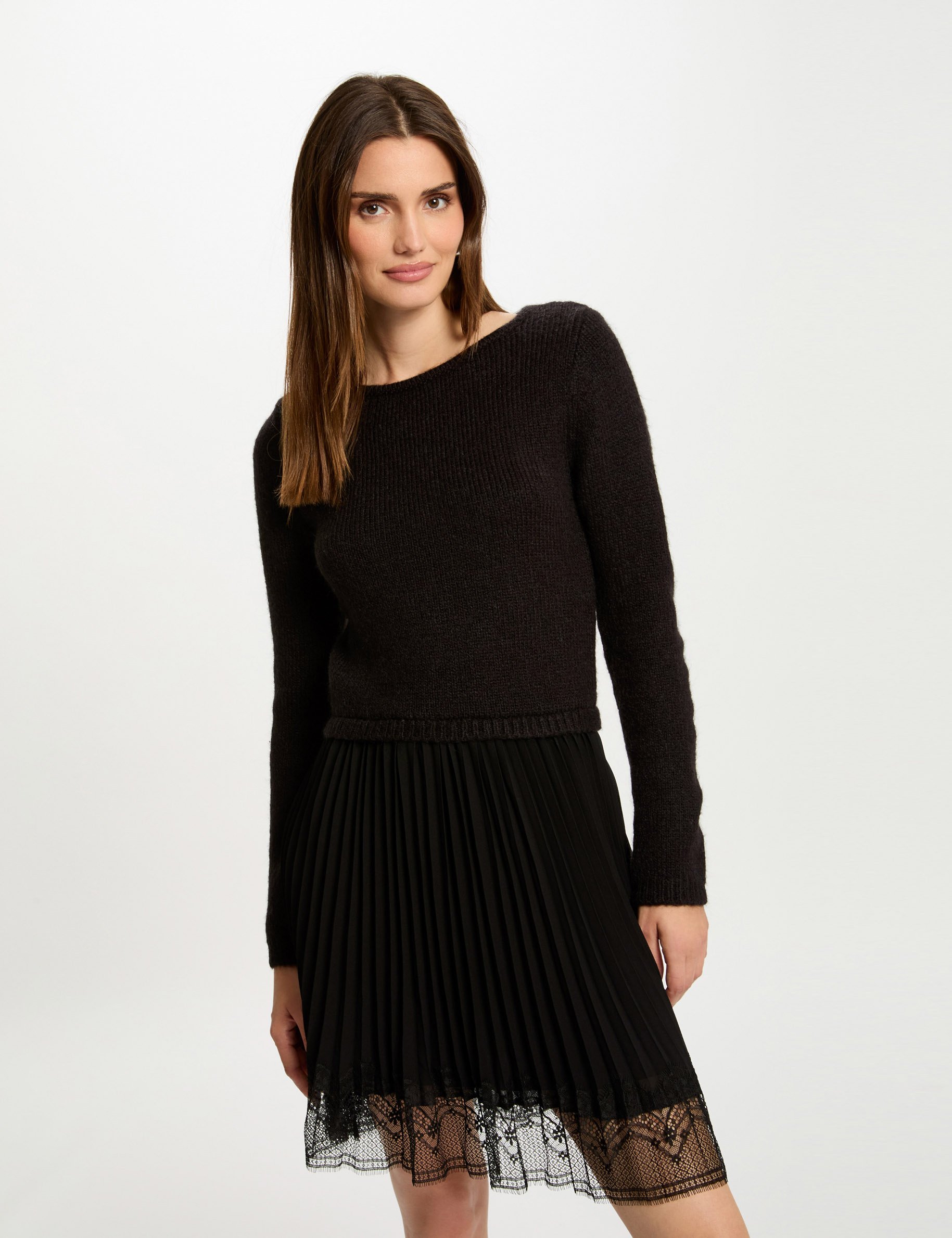 Robe tricot courte ajustée noir femme