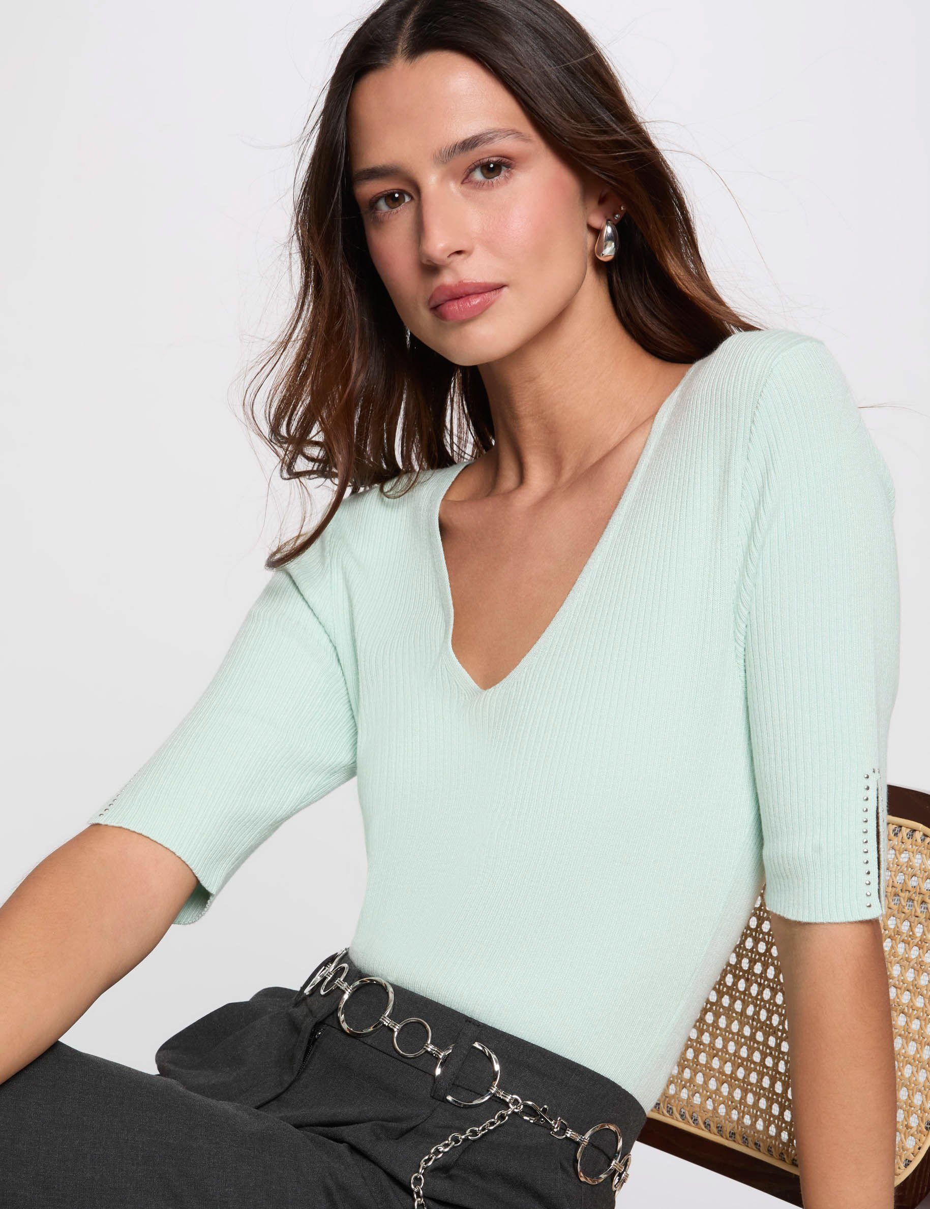 Pull col en V vert clair femme