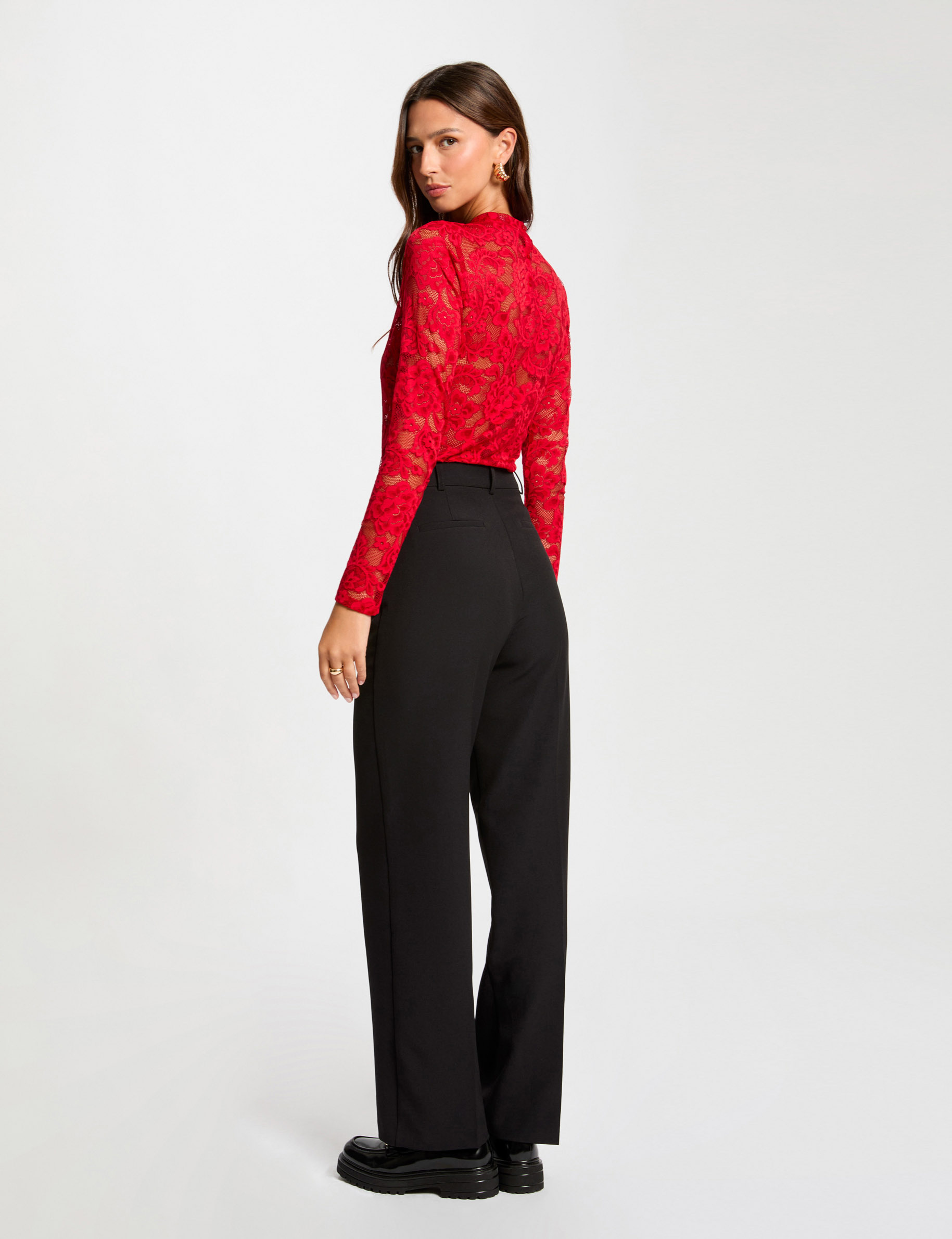 Pantalon droit à pinces noir femme