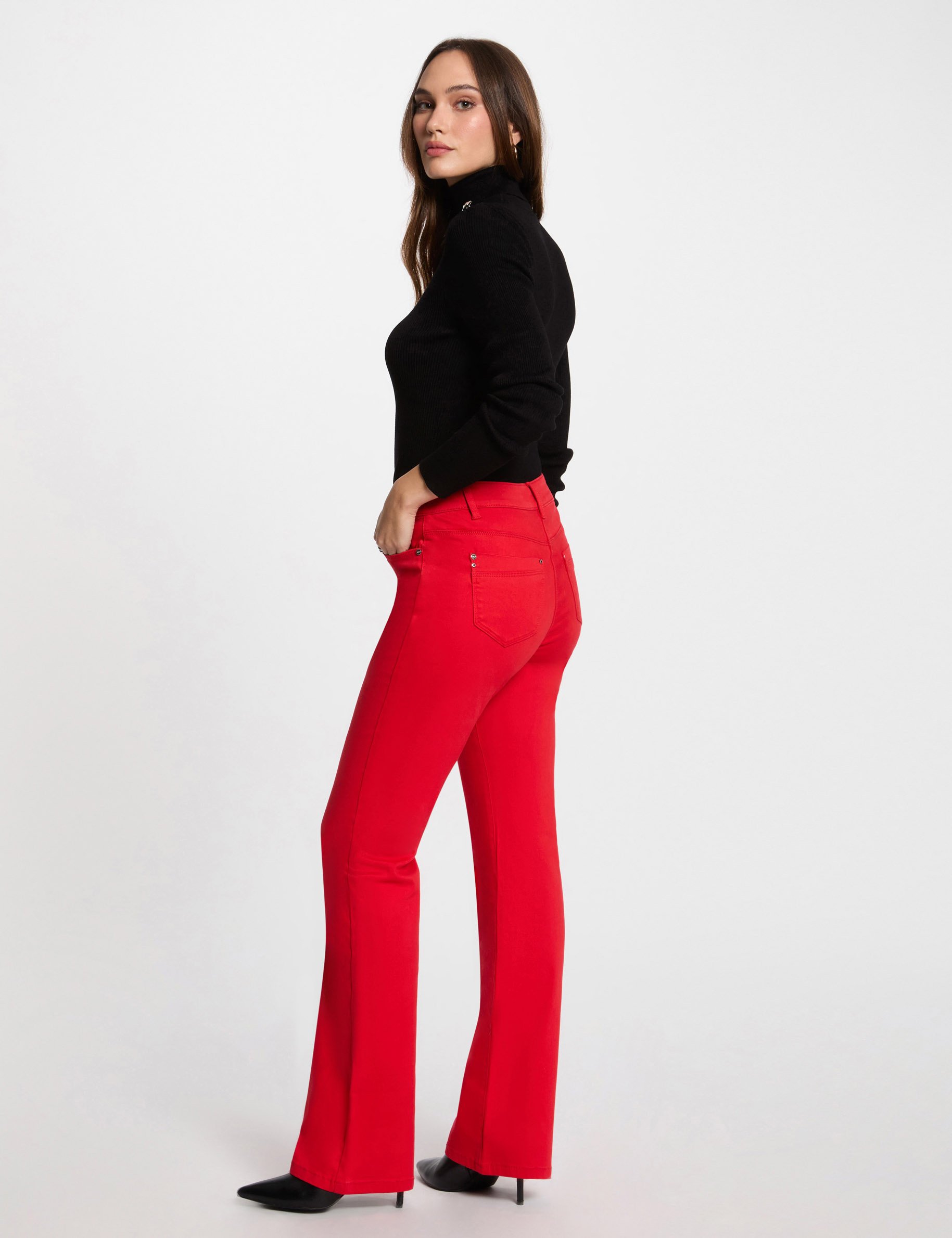 Pantalon bootcut boutonné rouge femme