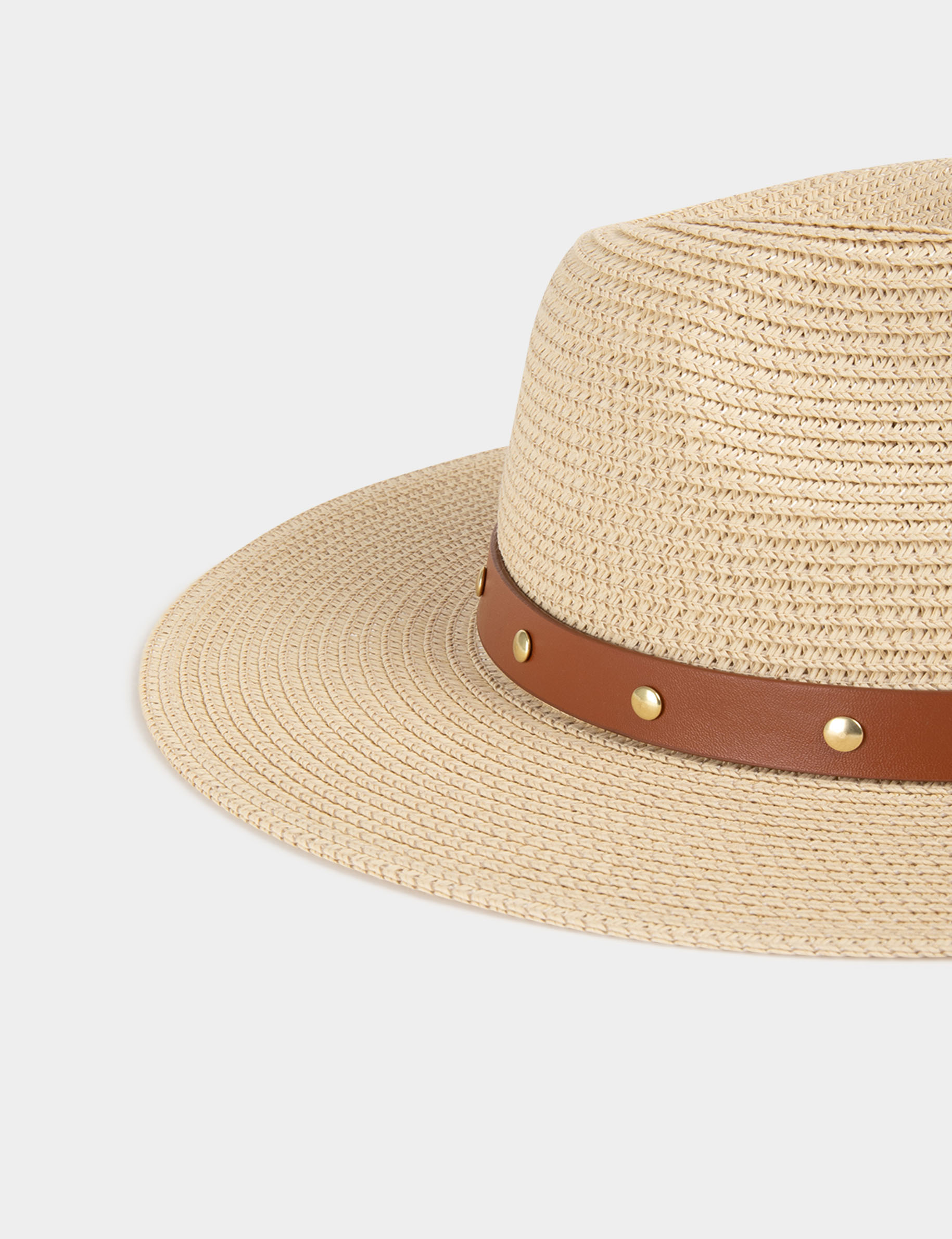 Chapeau tressé détails clous beige femme