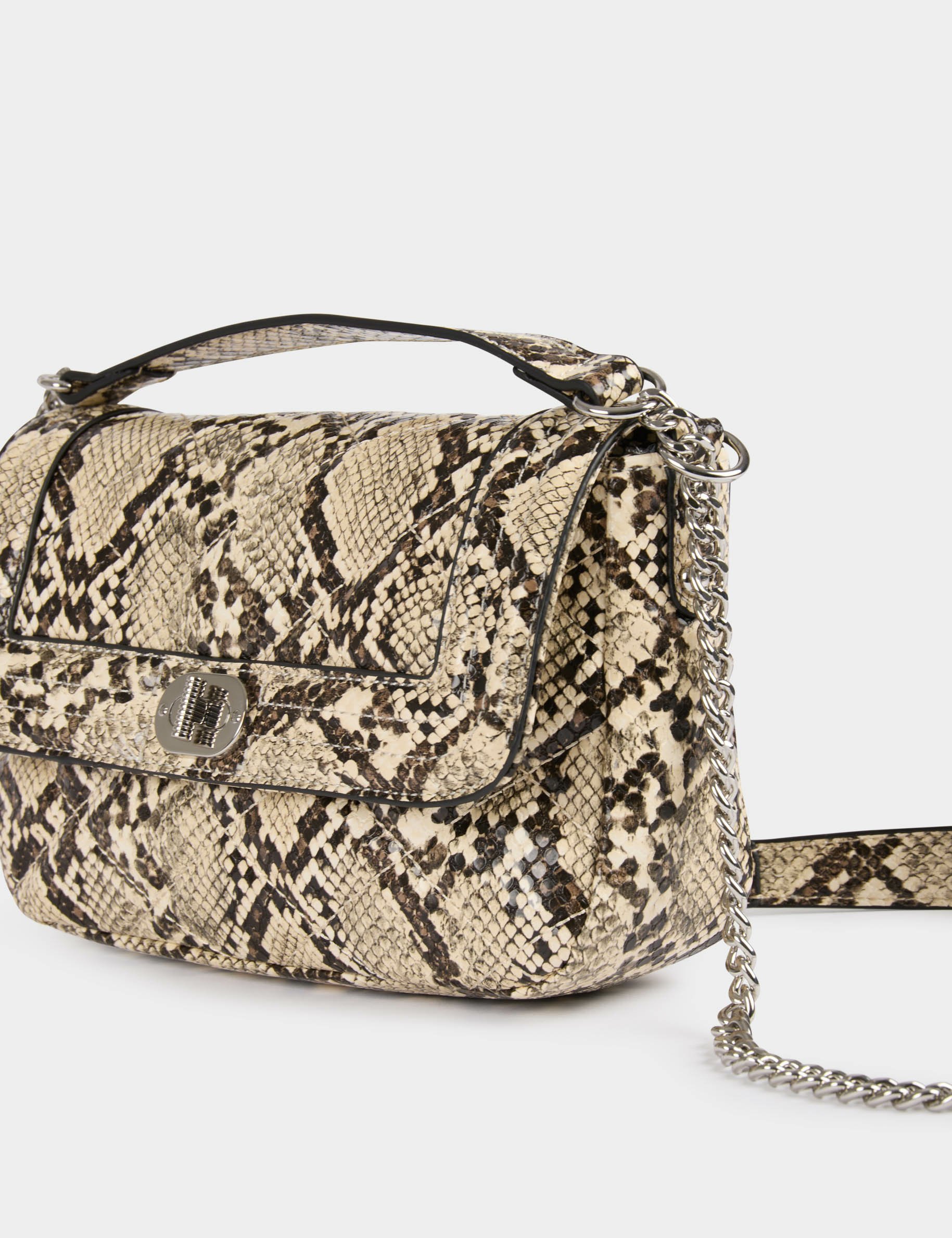 Python tas zand vrouw