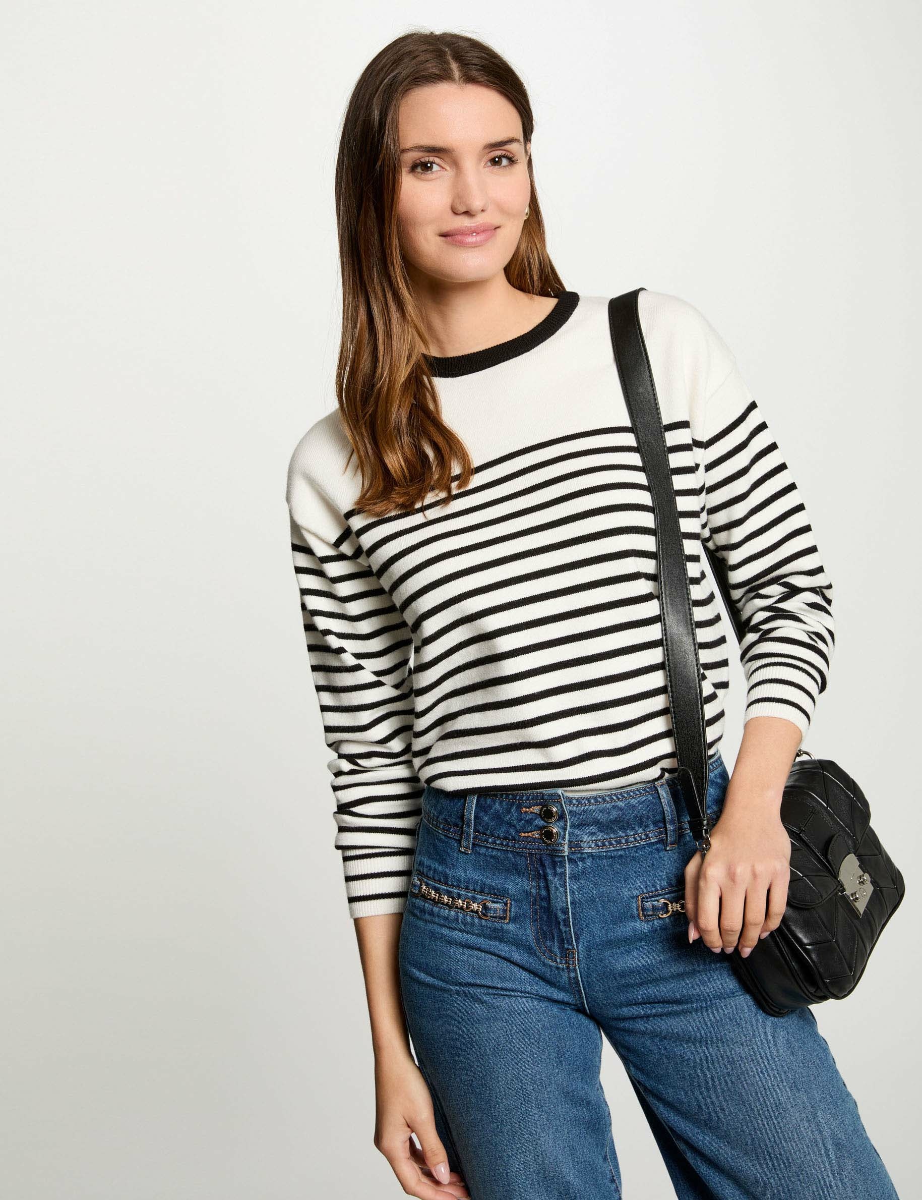 Pull col rond rayé blanc femme