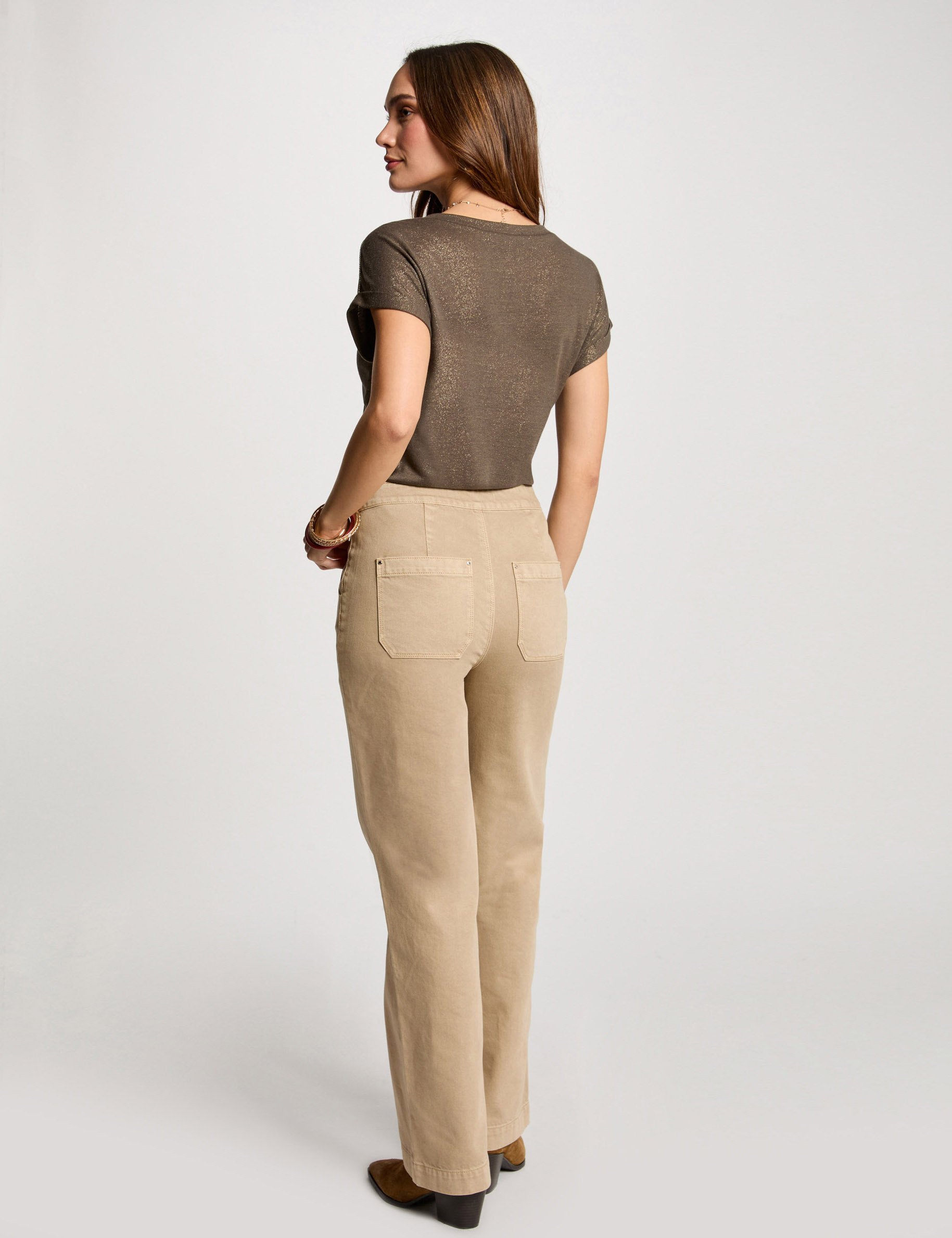 Wijde pantalon met sierknopen marron clair vrouw