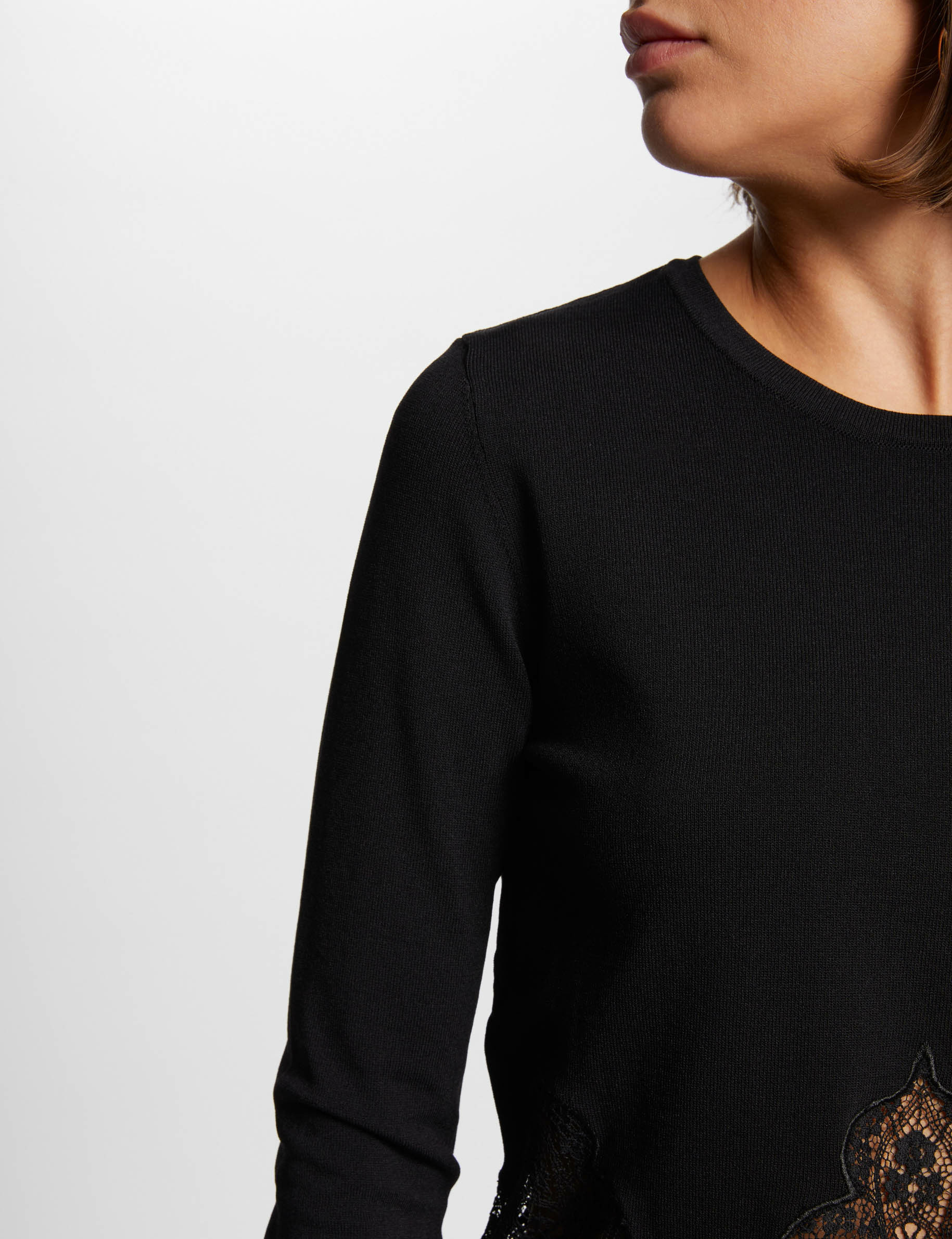 Pull col rond et dentelle noir femme