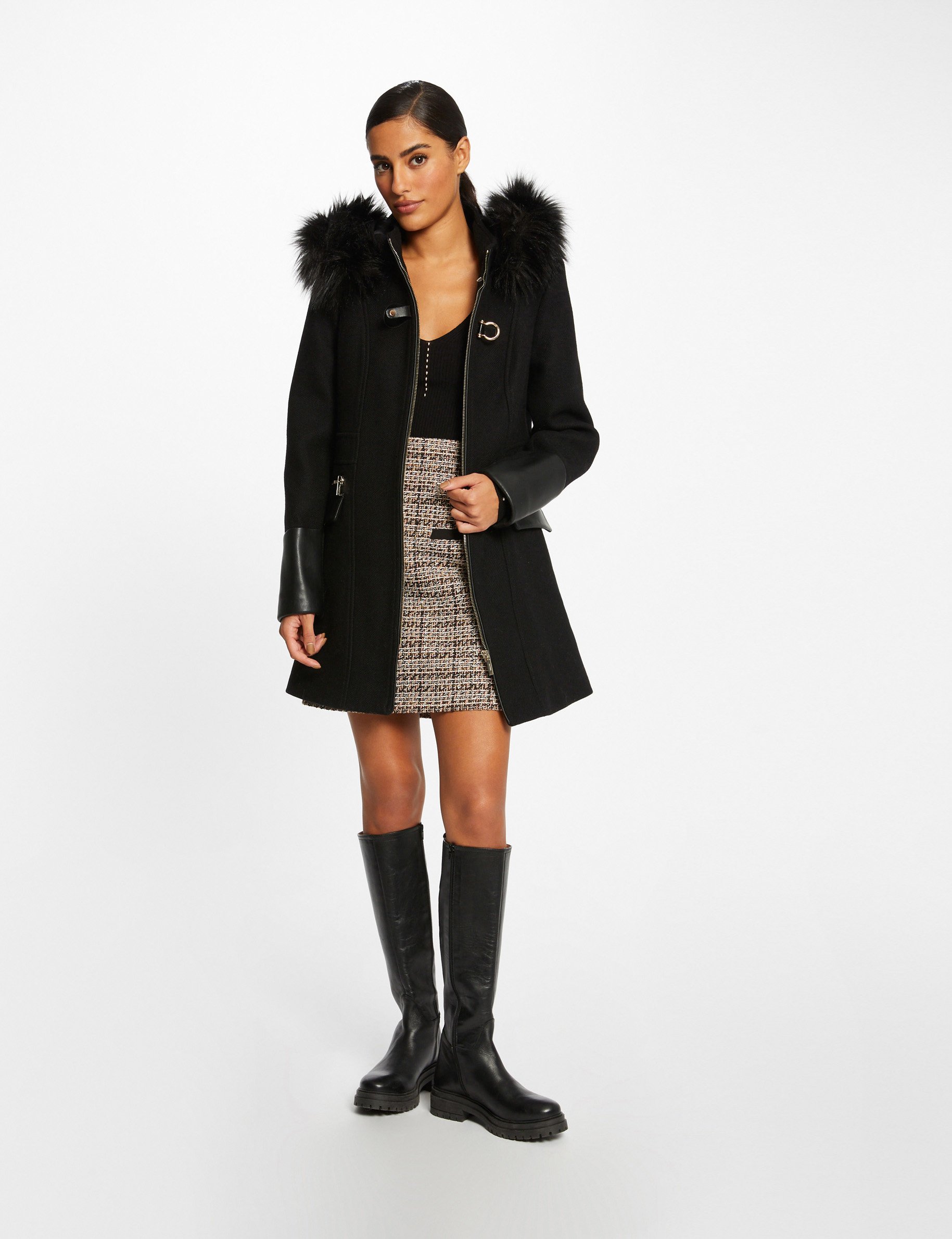 Manteau capuche noir femme sale