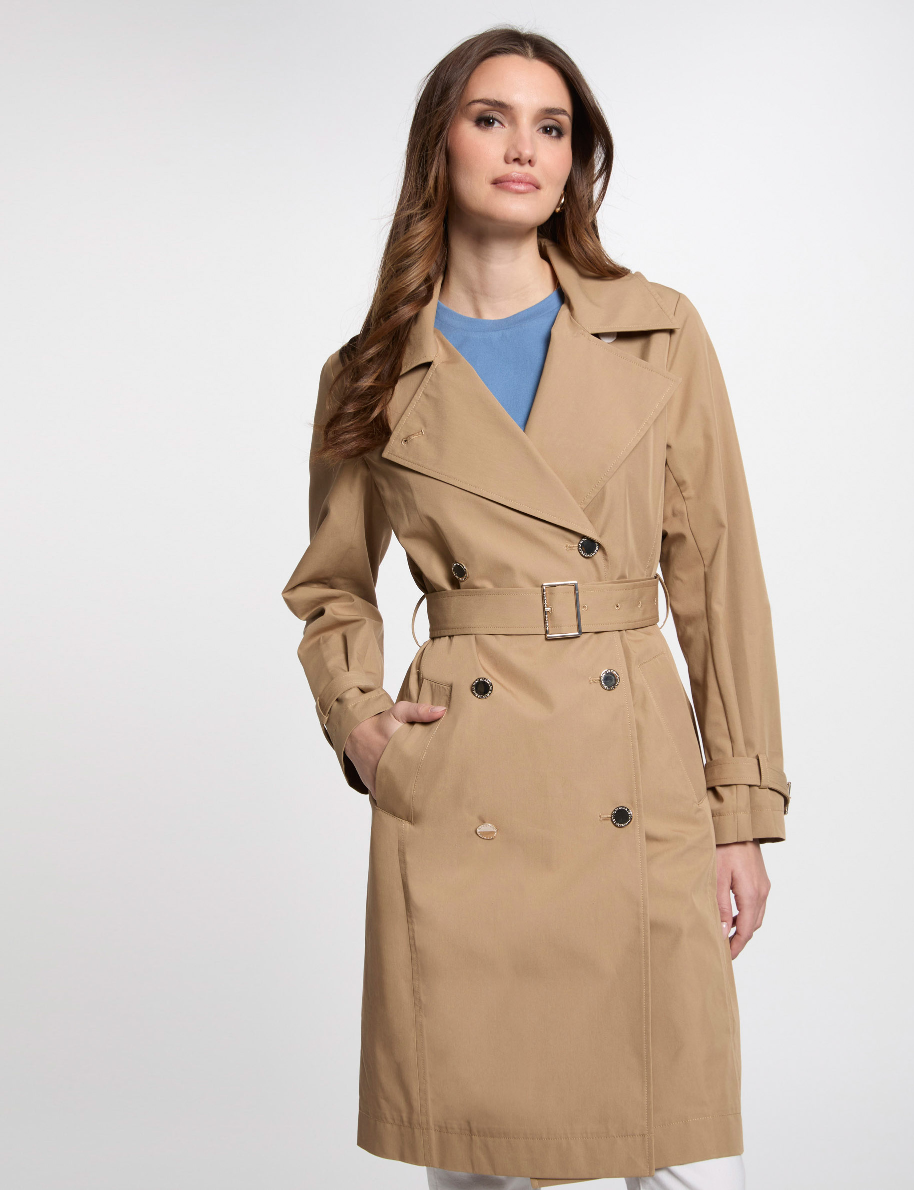 Lange trenchcoat met ceintuur beige vrouw