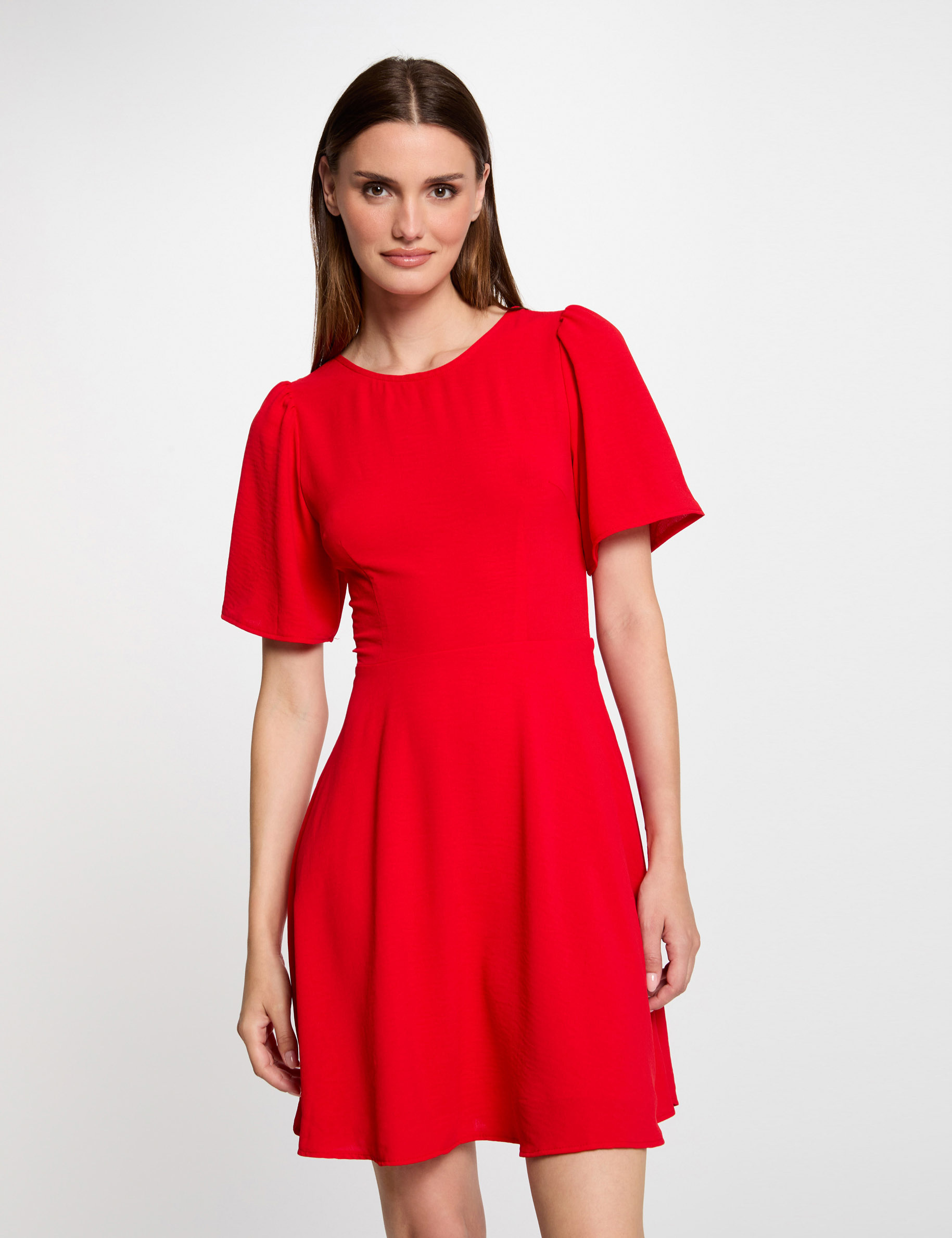 Robe patineuse rouge femme sale