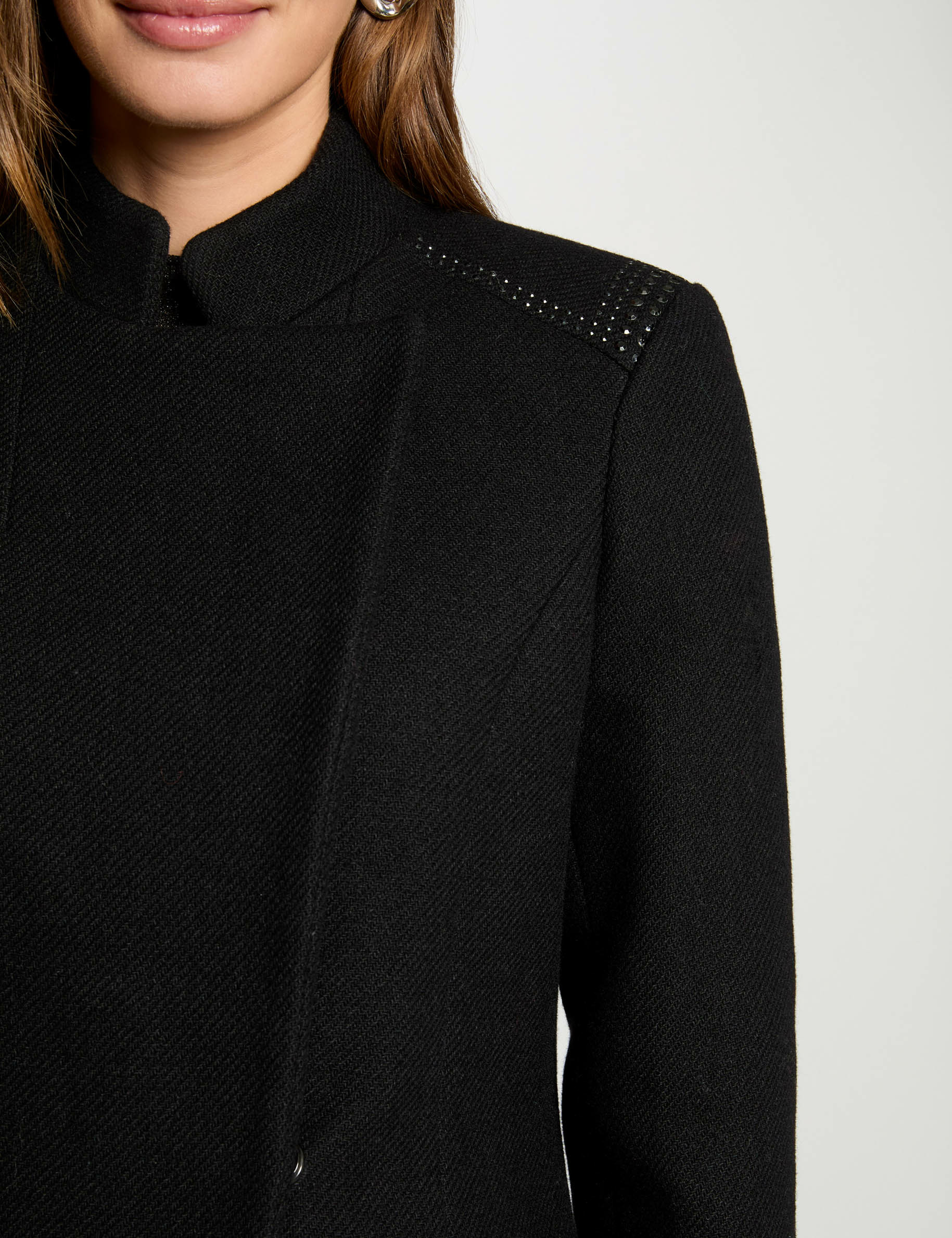 Manteau long boutonné noir femme