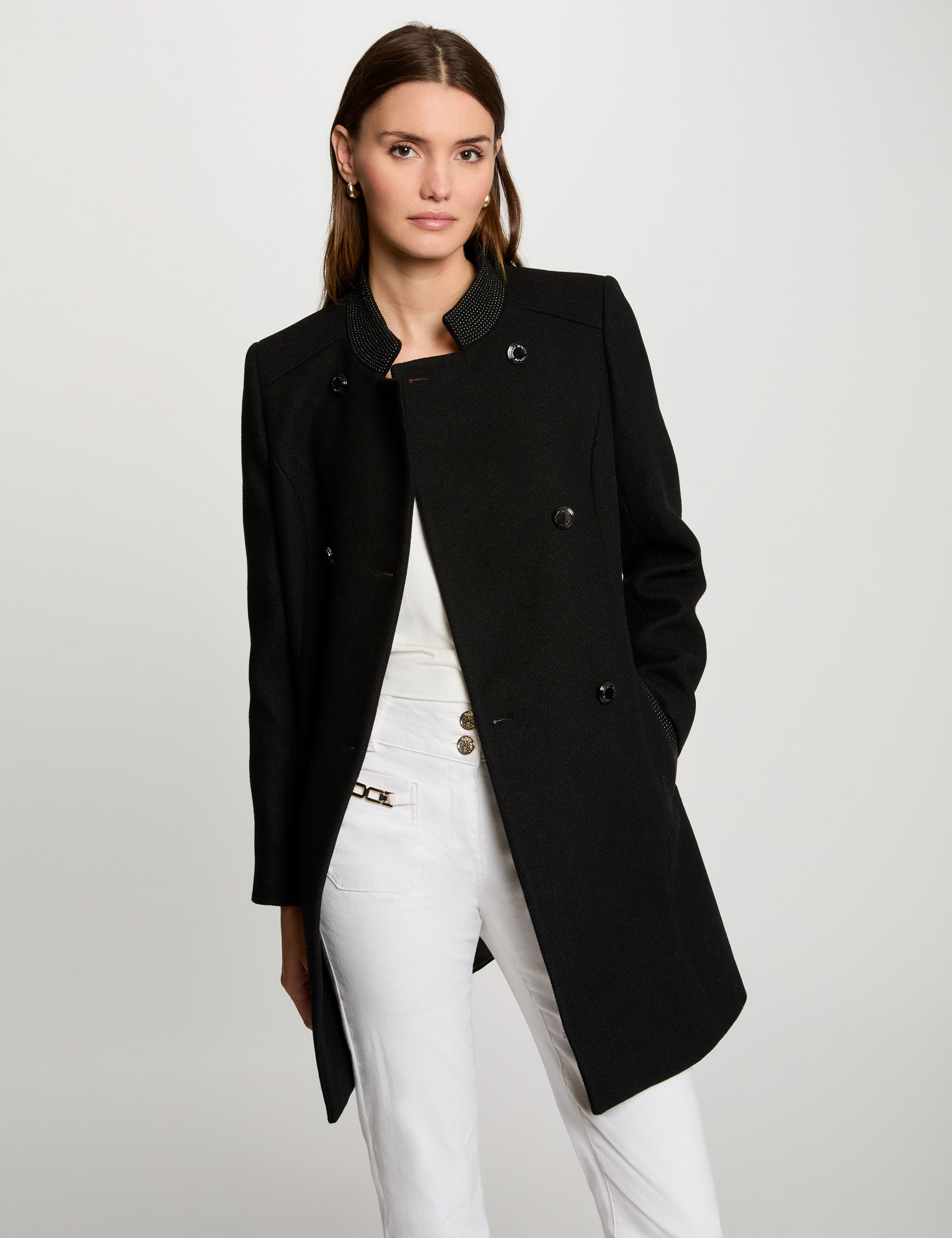 Manteau long boutonné noir femme