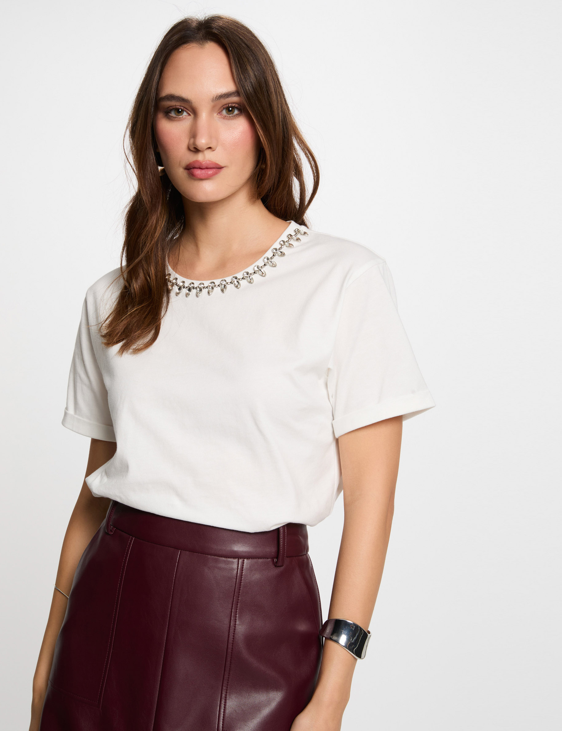 T-shirt manches courtes bijoux blanc femme