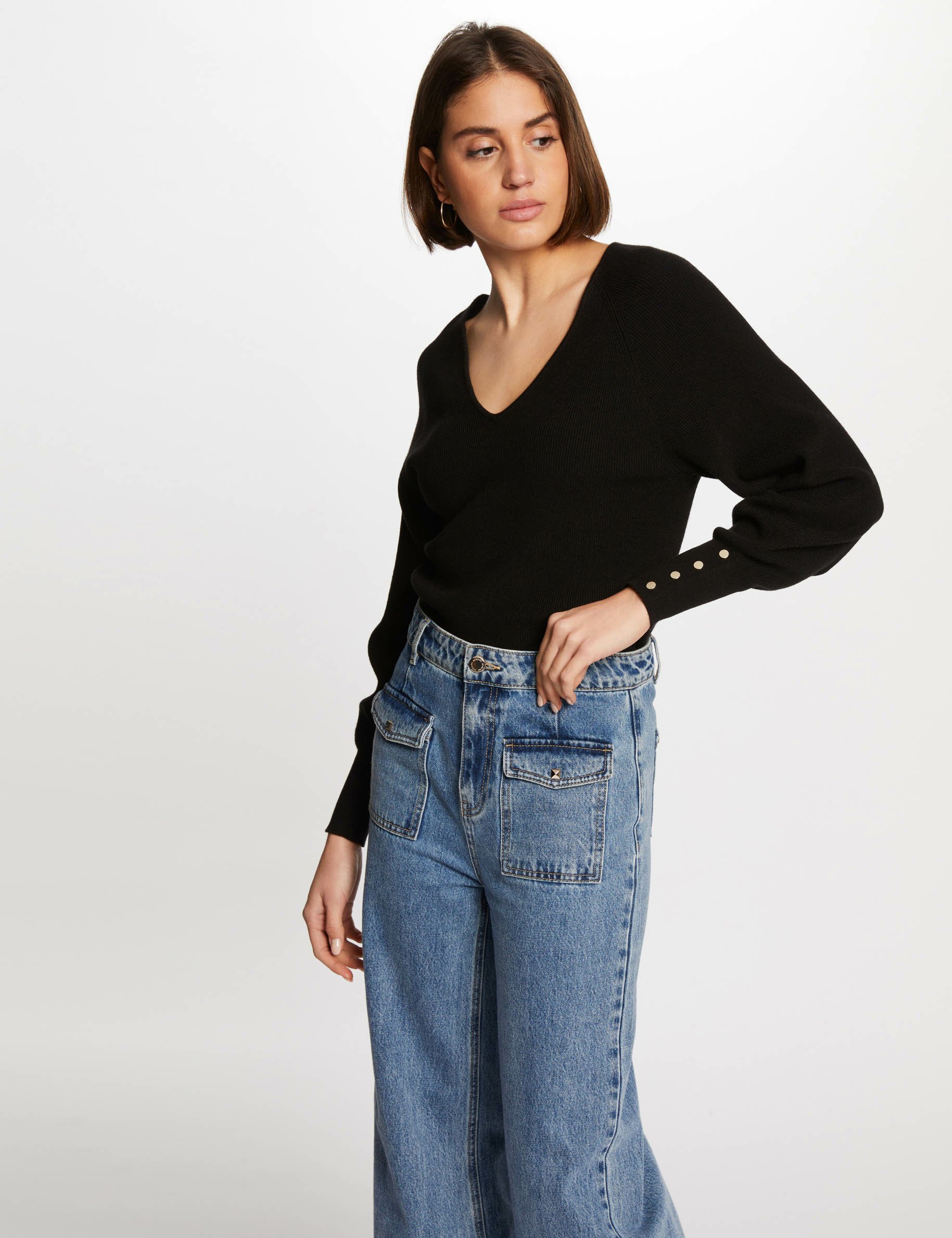 Pull manches longues col en V noir femme