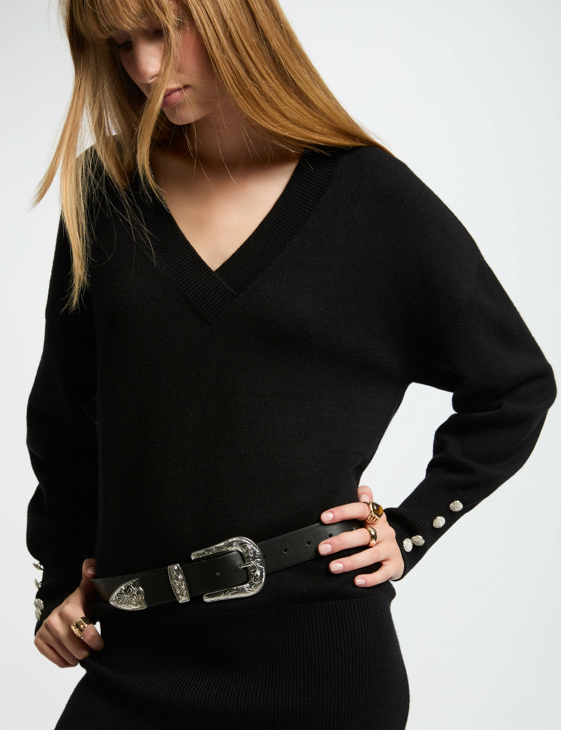 Pull col en V manches longues noir femme