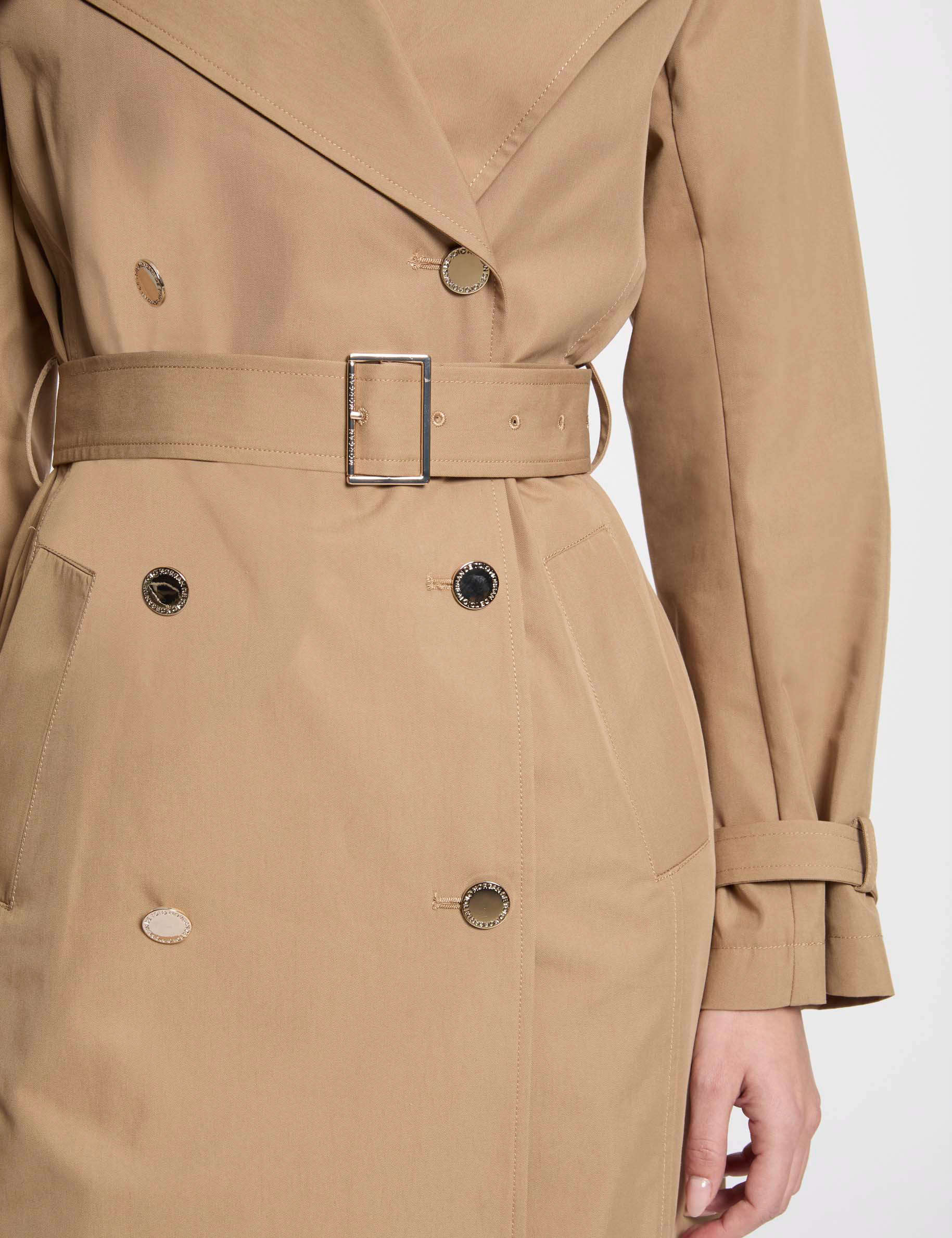 Lange trenchcoat met ceintuur beige vrouw